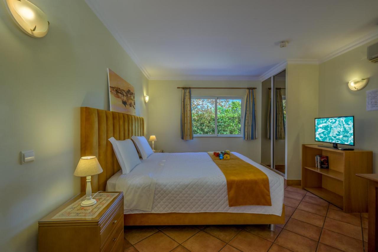 Canavial I & Ii Apart-hotel
